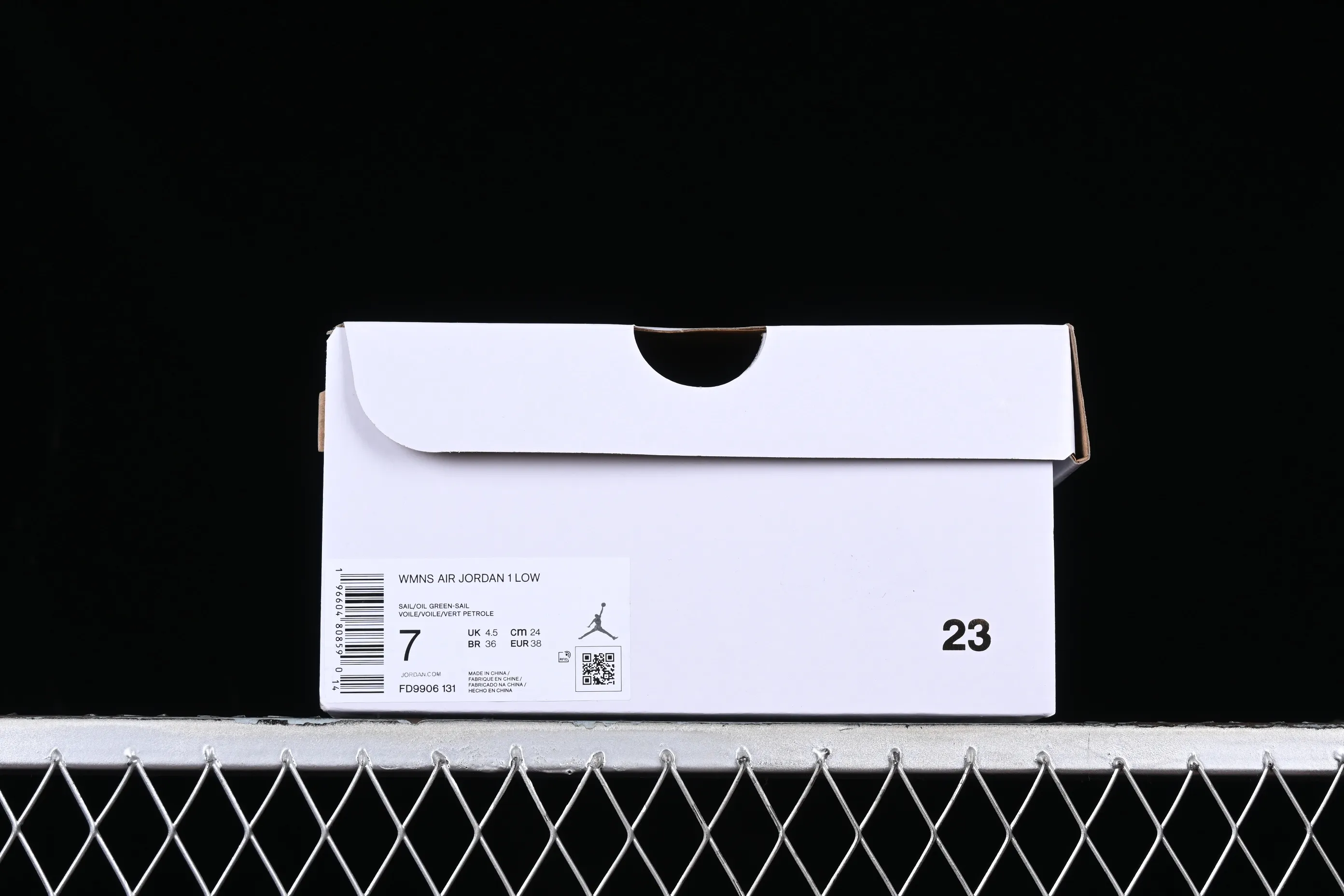 All categories Air Jordan Jordan series basketball shoes Air Jordan 1 Low G version pure original Air Jordan 1 Low AJ1 Joe 1 fresh white and green cultural low-top basketball shoes FD9906-131
